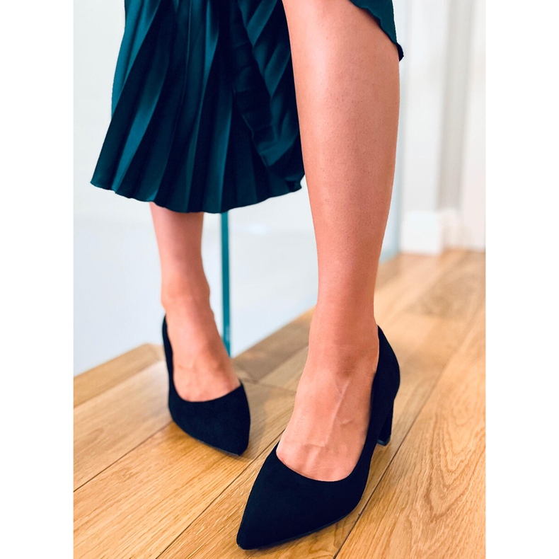 Czółenka na słupku Durga Black czarne 1