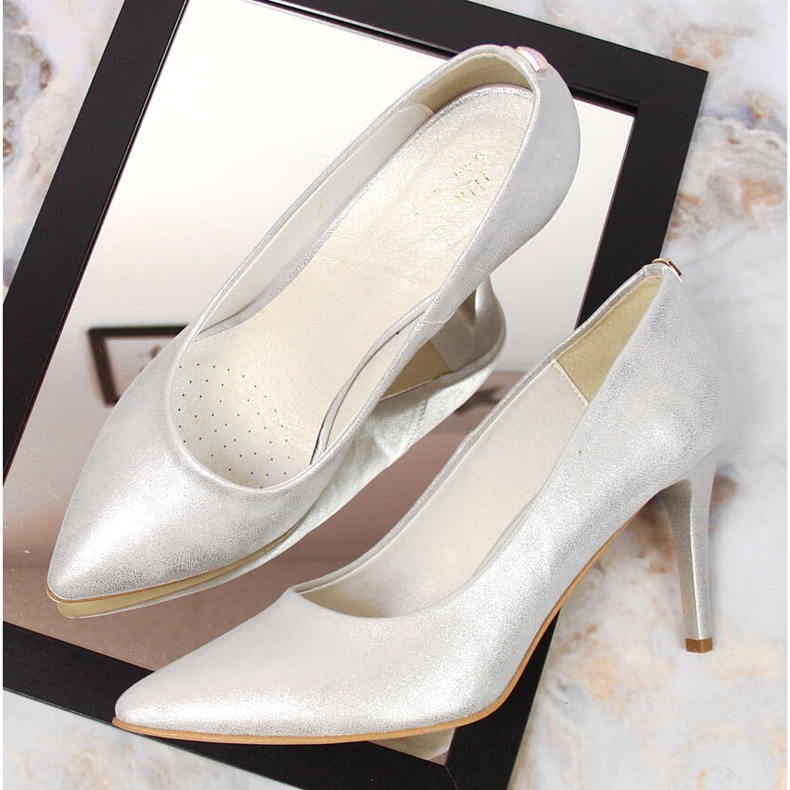 Szpilki srebrne błyszczące Juma srebrny 1