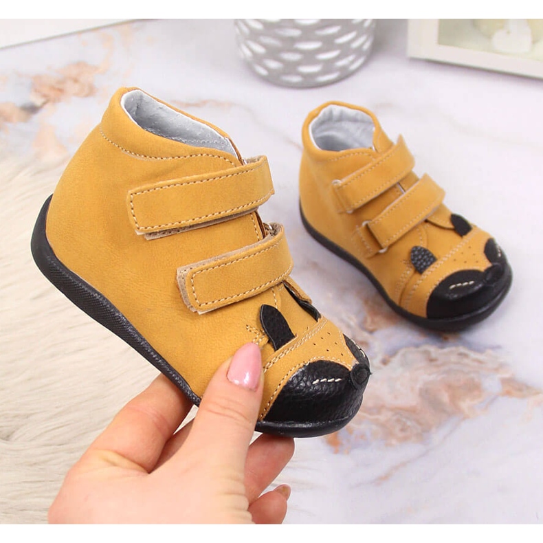 Trzewiki chłopięce na rzepy camel Kornecki 6448 brązowe 1