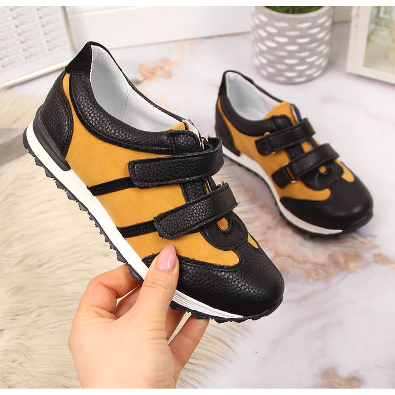 Półbuty chłopięce na rzepy camel Kornecki 6291 czarne wielokolorowe 1