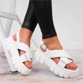 Sandały damskie na platformie białe Jezzi 1