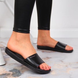 Klapki damskie basenowe czarne Calypso 2