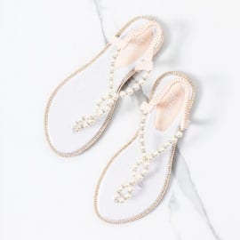 Beżowe sandały z perłami Tana beżowy 1