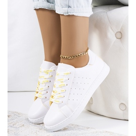 Biało żółte obuwie sportowe Koho białe 1