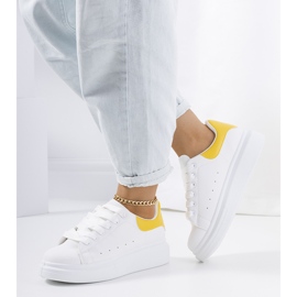Biało żółte sneakersy damskie Parras białe 1
