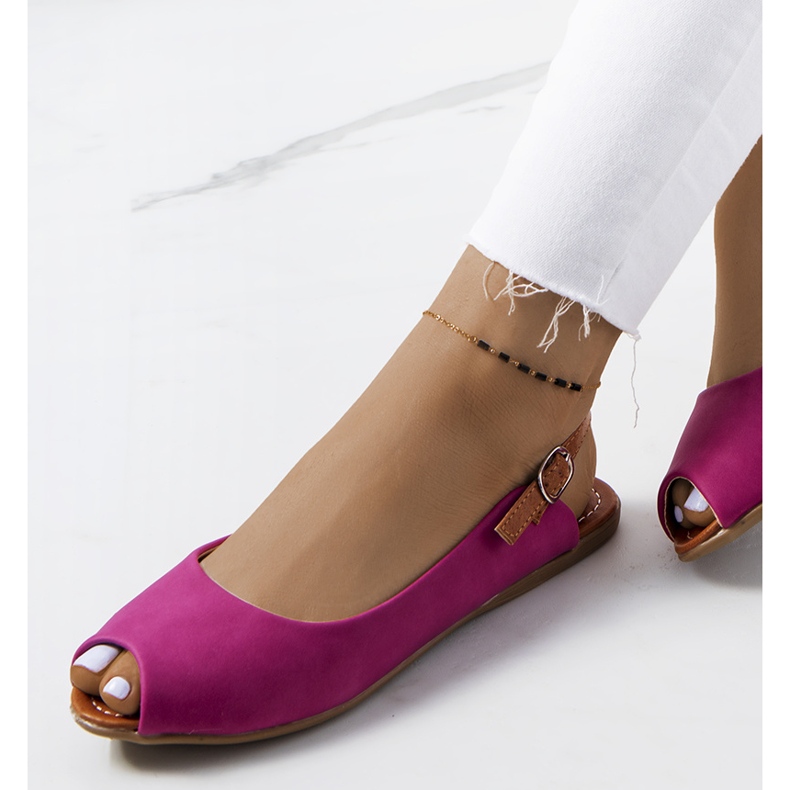 Różowe sandały z cholewką Bene 1