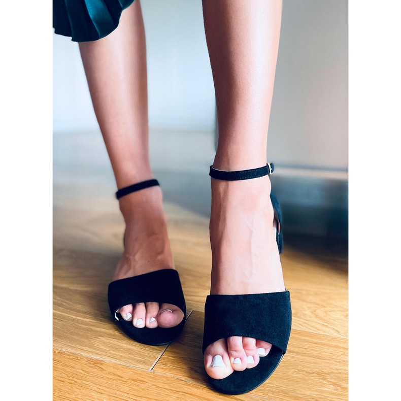 Sandałki na obcasie Ursula Black czarne 1