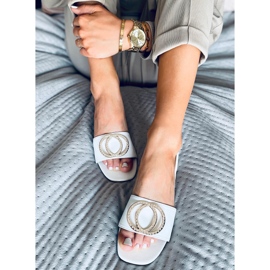 Klapki damskie Allor White białe 1