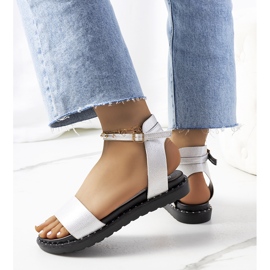 Białe sandały damskie Perunka 2