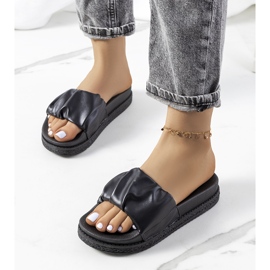 Czarne klapki na platformie Baldwin 1