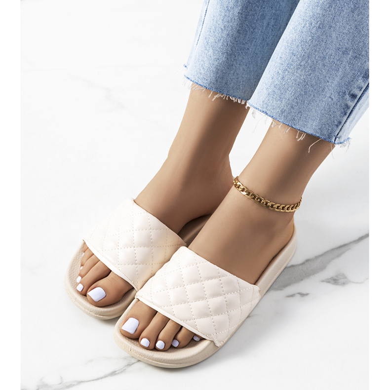 Beżowe pikowane klapki Kate beżowy 1