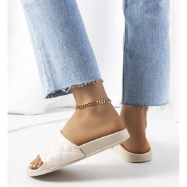 Beżowe pikowane klapki Kate beżowy 2