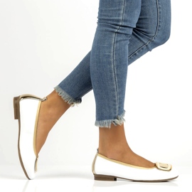 Skórzane półbuty z ozdobą Filippo DP3661/22 Wh białe 6