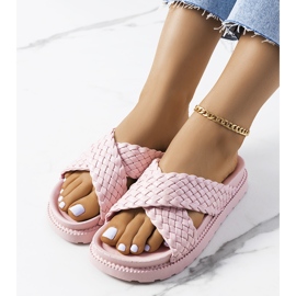 Różowe klapki na platformie Bierings 1