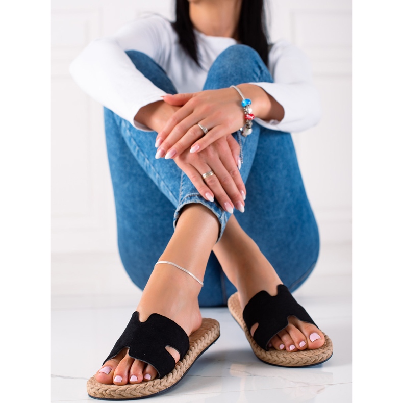 Klapki na słomkowej podeszwie czarne 1