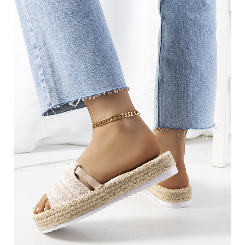 Beżowe klapki na platformie Ana beżowy 1