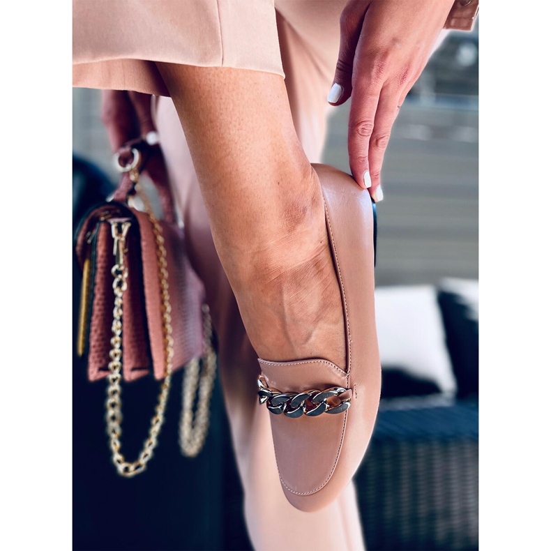 Mokasyny z łańcuchem Addison Nude beżowy 2