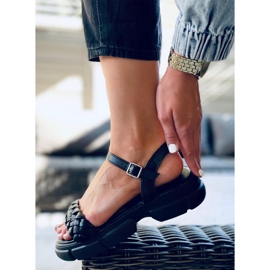 Sandałki na wysokiej podeszwie Shanti Black czarne 2