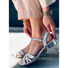 Sandałki na niskim obcasie Sparkle Silver srebrny 2