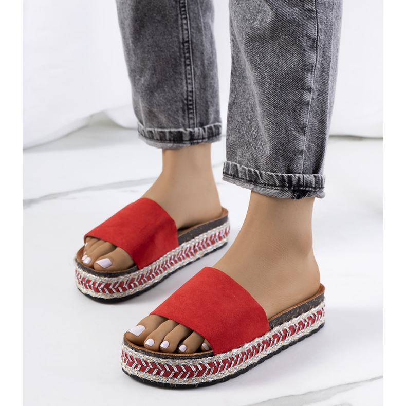 Czerwone klapki na korkowej podeszwie Bonython 1