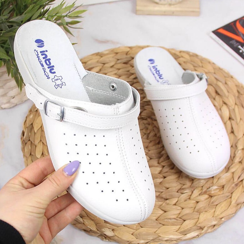 Klapki sanitarne Inblu W ARC14 białe 1