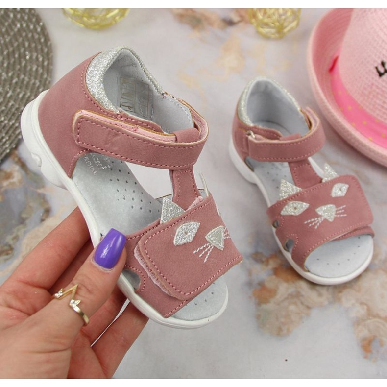 Uhlsport Sandały na rzepy kotki Kornecki Jr KOR6305 brudny róż różowe 1