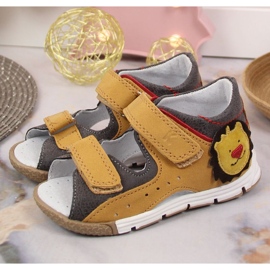 Sandały na rzepy Kornecki Jr KOR6867 camel brązowe 2