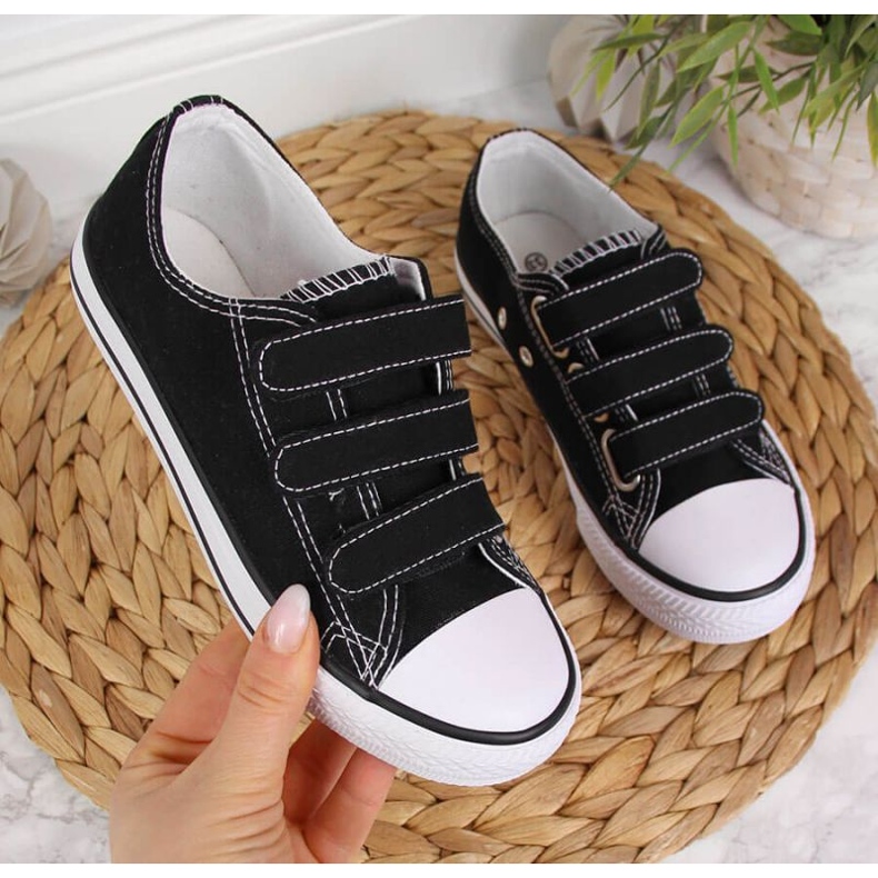 Trampki na rzepy Atletico Jr ATC387B czarne 1