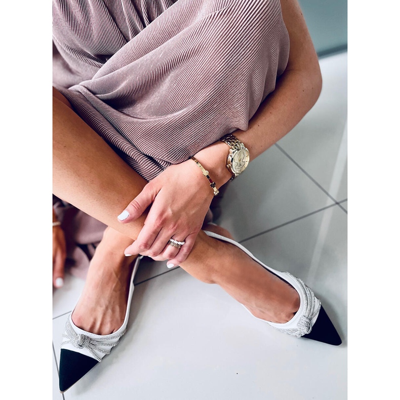 Baleriny z odkrytą piętą chanelki Taylor White białe 1