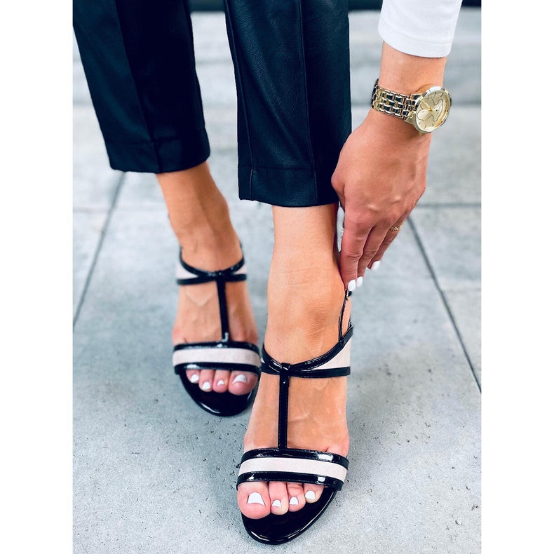 Sandałki na szpilce Penny Apricot beżowy czarne 1