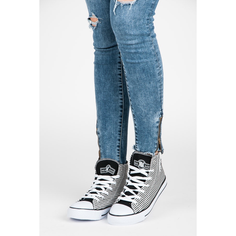 Wysokie Trampki New Age białe czarne 2