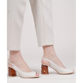 Marco Shoes Skórzane sandały białe z obcasem 3D 1517P 1