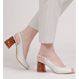 Marco Shoes Skórzane sandały białe z obcasem 3D 1517P 2