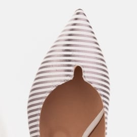 Marco Shoes Niskie czółenka z otwartą piętą w metaliczne paski białe srebrny 7