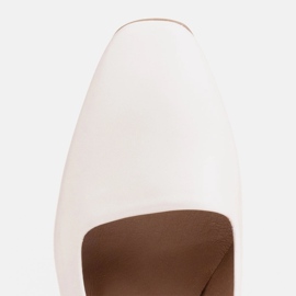 Marco Shoes Eleganckie białe czółenka z delikatnej skóry naturalnej 9