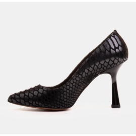 Marco Shoes Eleganckie czółenka z zamszu powlekanym wzorkiem wężowym czarne 4