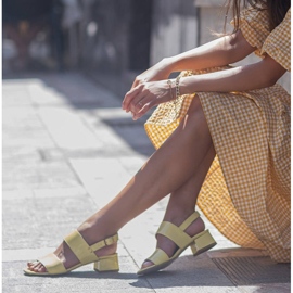 Marco Shoes Sandały Cinta z obcasem powlekanym skórą żółte 1