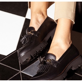 Marco Shoes Mokasyny ze złotym łańcuchem na lekkiej podeszwie czarne 2