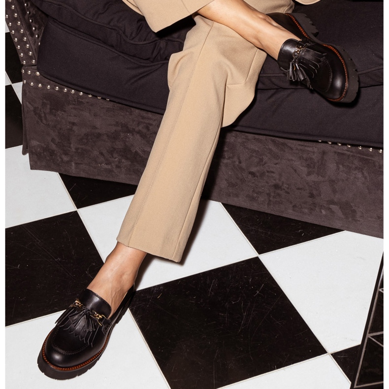 Marco Shoes Mokasyny ze złotym łańcuchem na lekkiej podeszwie czarne 1