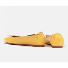 Marco Shoes Baleriny z delikatnej skóry licowej żółte 5