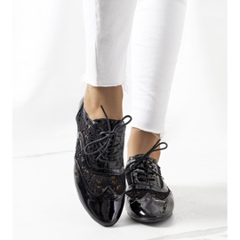 Czarne lakierowane półbuty Brett 1