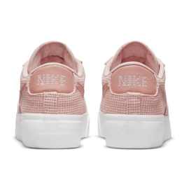 Buty Nike Blazer Low Platform DN0744-600 różowe 1