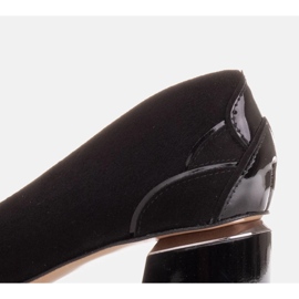 Marco Shoes Czółenka z czarnego zamszu z kwiatowym wzorem 7