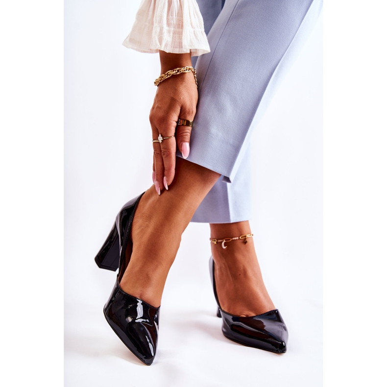 Modne Lakierowane Czółenka Na Słupku Czarne Emotion 1