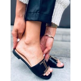 BM Klapki damskie Azalea Black czarne 2