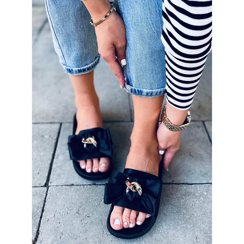 Klapki damskie Camelia Black czarne 1