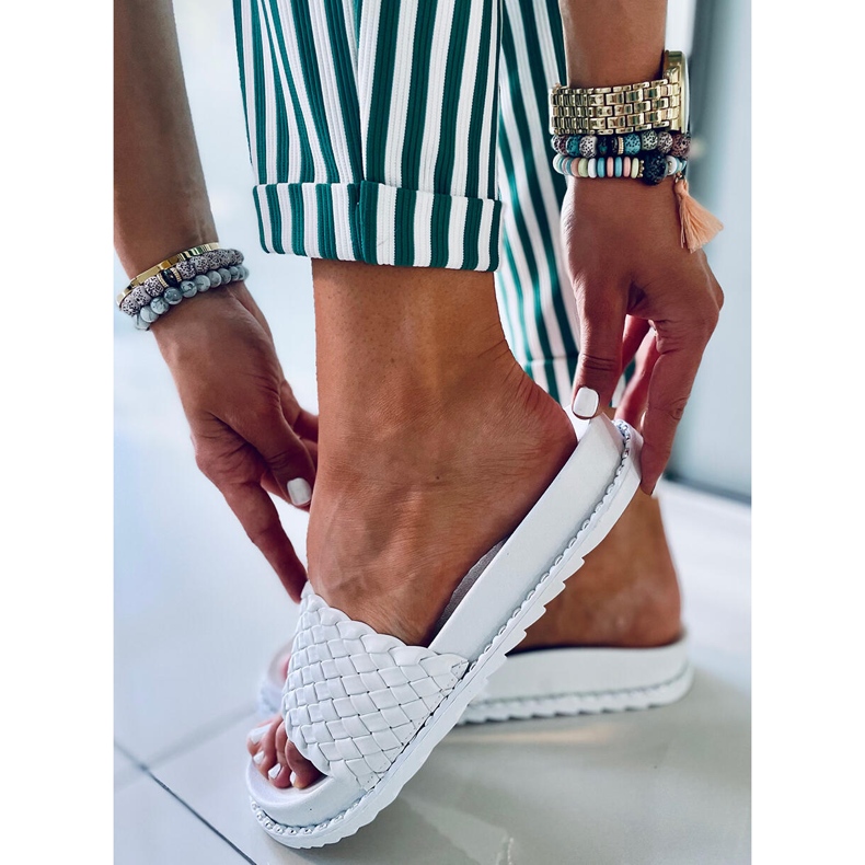 Klapki damskie Edna White białe 1