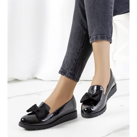 BM Czarne półbuty lakierowane Voeren 2