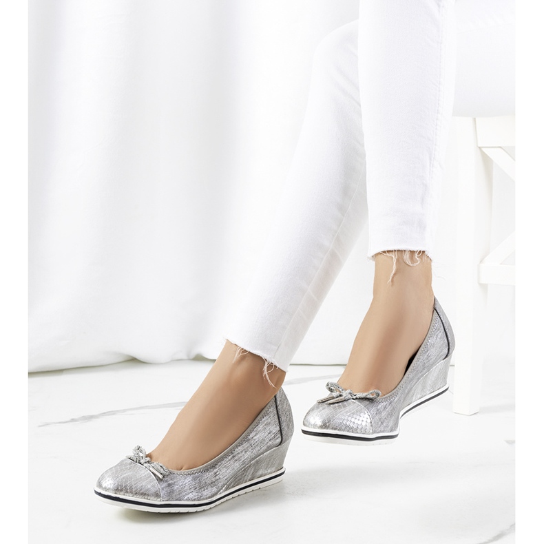 Srebrne tenisówki na koturnie Blance srebrny 2