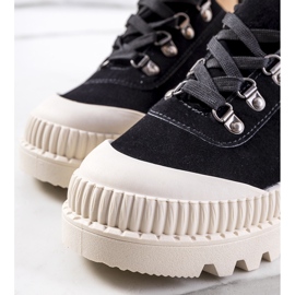 Czarne półbuty damskie 2